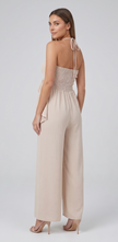 Mono halter de pierna ancha con volante