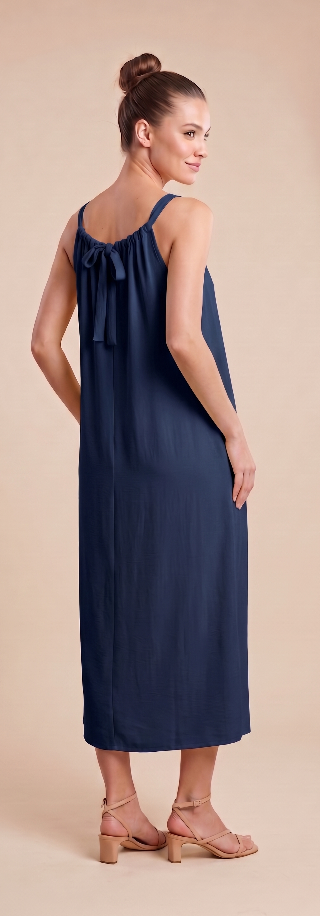 Vestido midi fluido con lazada trasera