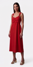 Vestido midi fruncido con tirantes y hebillas